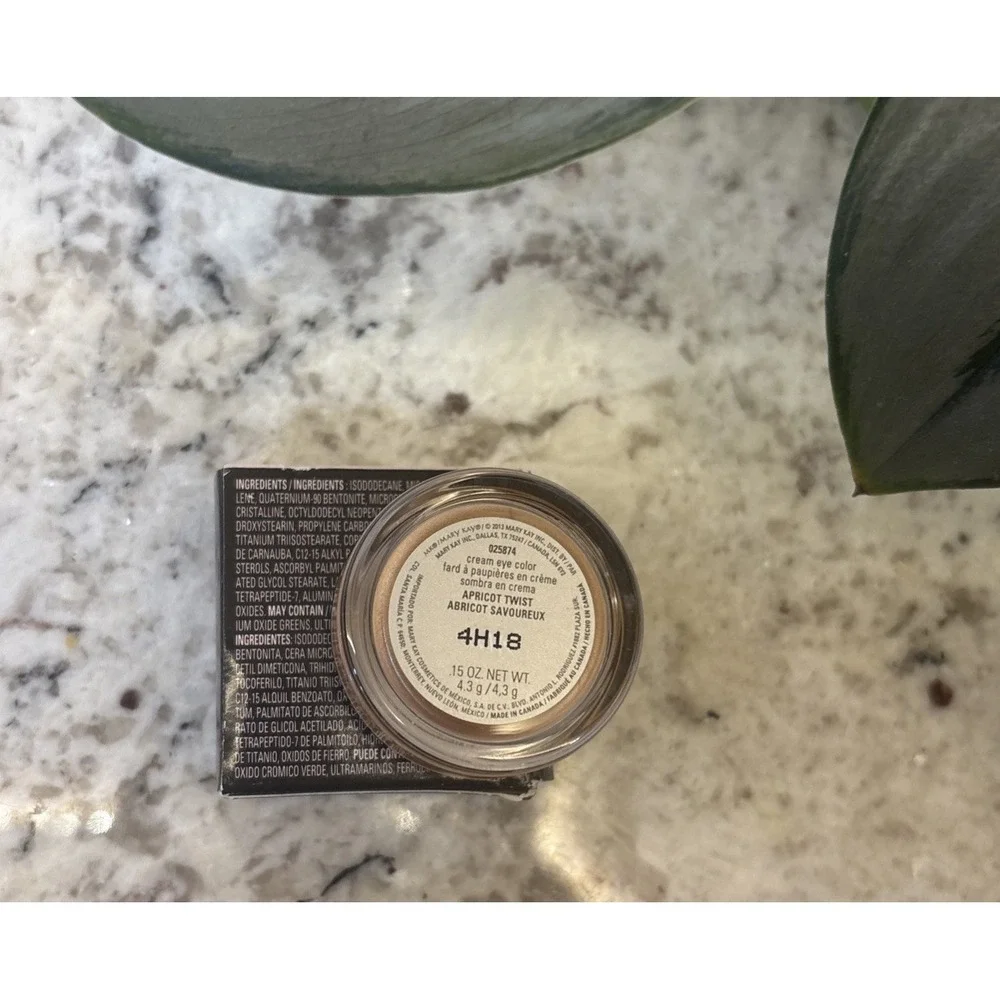 Mary Kay Cream Eye Color Apricot Twist‎ 025874 New In Box